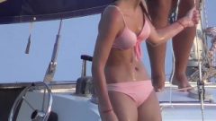 Beach Swimsuit Girls Close Up Pussy Shots And Cameltoes