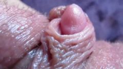 Labia Jerking, Fingering, Jizz Countdown With Normal And Close Up Scenes
