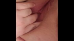 Close Up Of Obese Playing With Her Wet Fanny And Orgasms