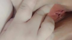 Up Close And Personal : Ssbbw Fupa And Labia Finger Banged Until It Squirts