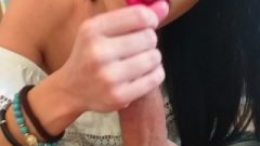 Provoking Amateur Girlfriend Gives Beautiful Blowjob, Close-up Cum Shot