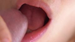 Her Kissable Lips & Tongue Make Him Spunk In Mouth, Super Closeup 4k